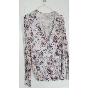 Finn & Grace Long Sleeve Tie Front Floral crisscross‎ top, long-sleeved, Large